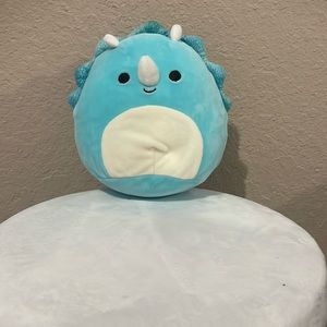 8 inch Malik the triceratops (original) no tags